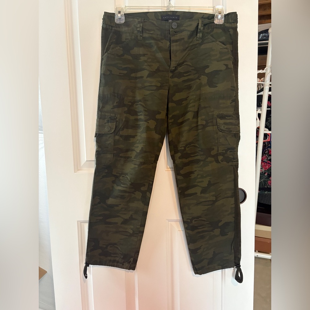 Sanctuary Olive Green Camo Cargo Pant Size 30